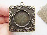 20pcs Square Flower Base Setting Bezel Tray Pendant Charm, 20mm Round Cabochon