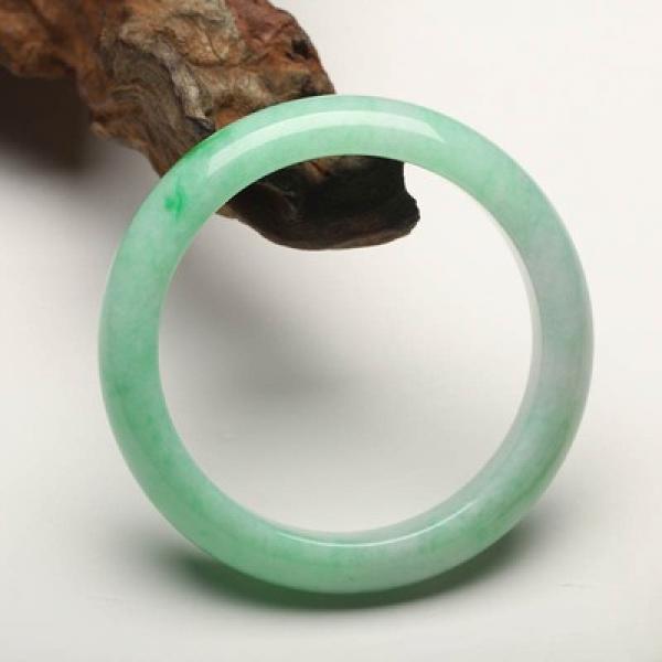 Zheru Natural Burmese Jade 54-64mm Green Bracelet