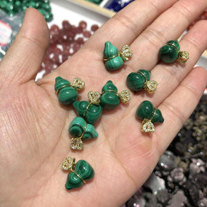 Natural Stone Malachite Gourd Pendant Carved Plant Statue Gift