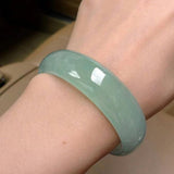 Zheru Jewelry Natural Myanmar Jadeite 54-64mm Light Green Bracelet