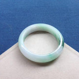 Zheru Jewelry Natural Jadeite Light Green Bracelet