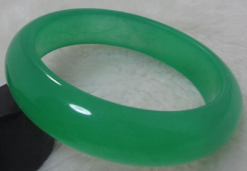 Emerald Green Jade Bangle Bracelet