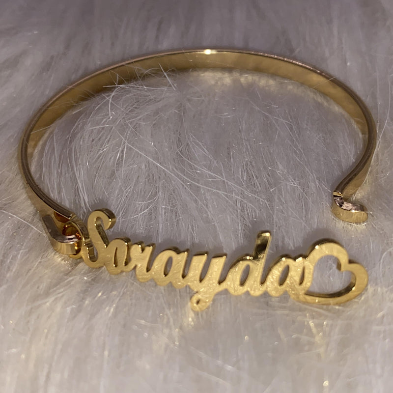Personalized Heart Name Bracelet for Women - Stainless Steel Jewelry Gift