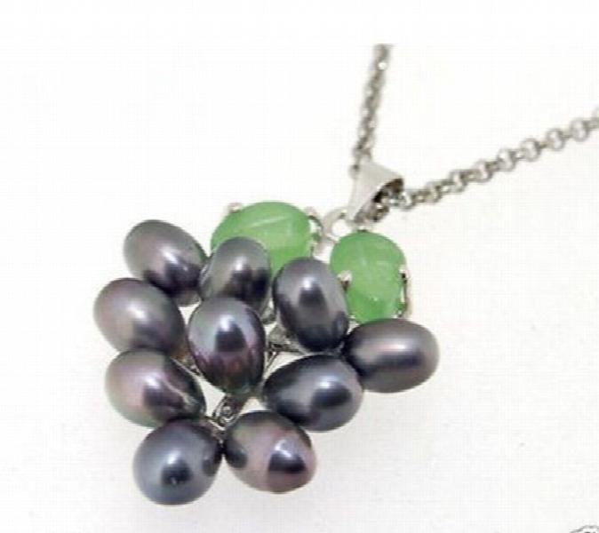 Freshwater Pearl Green Jadeite Grape Pendant Necklace