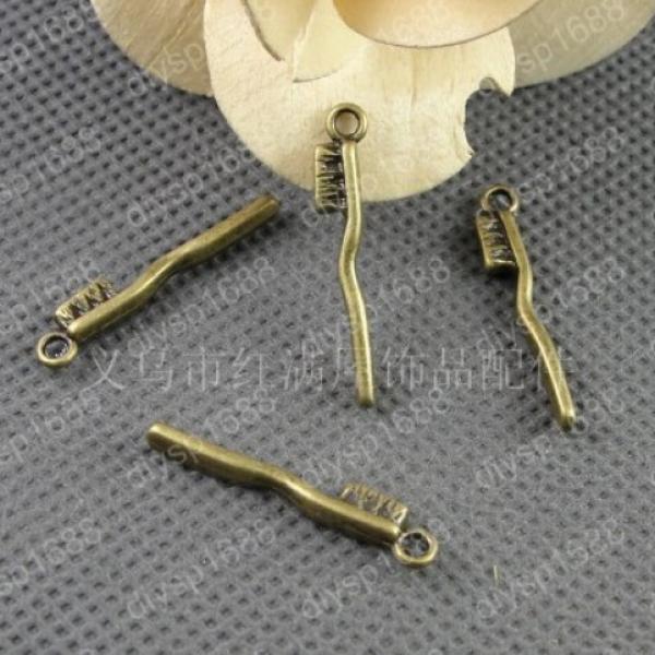 100 pcs/lot Antique Bronze Toothbrush Shape Charms Pendants