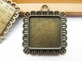 50pcs Lace Border Pendant Setting, 20mm Cabochon, Antique Silver/Bronze