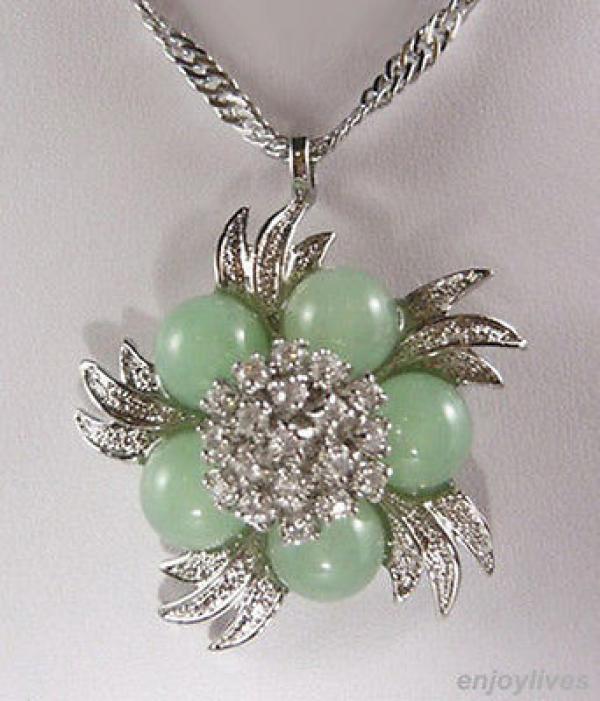 Green Jade Crystal Flower Pendant Necklace