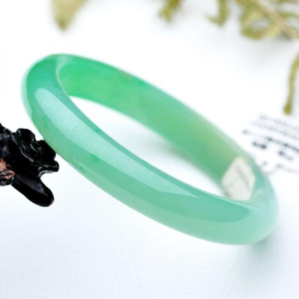 Zheru Jewelry Natural Burmese Emerald Green Bracelet