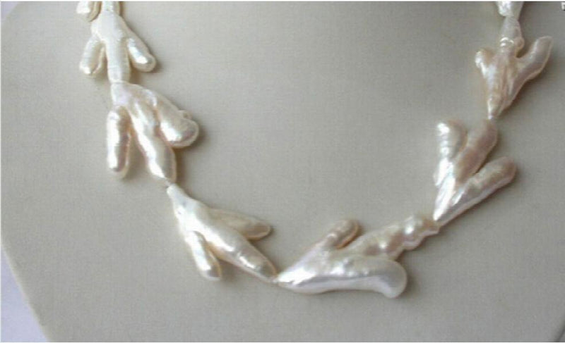 Baroque Pearl Necklace with Gold Chain