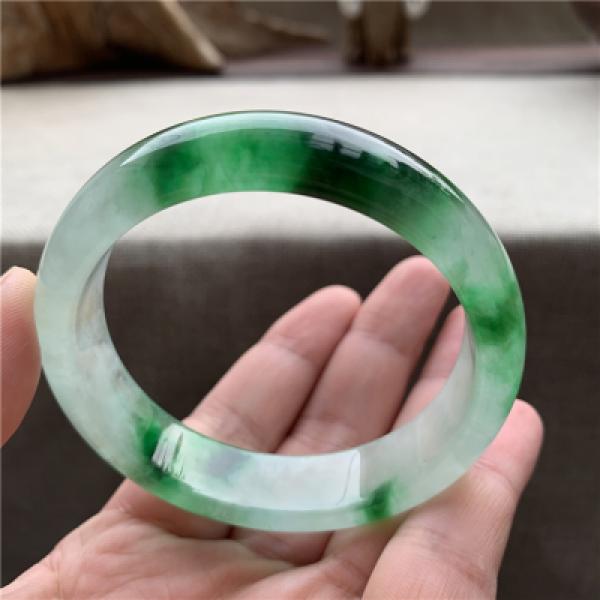 Zheru Jewelry Natural Burmese Jade Green Two-Color Bracelet 54-64mm