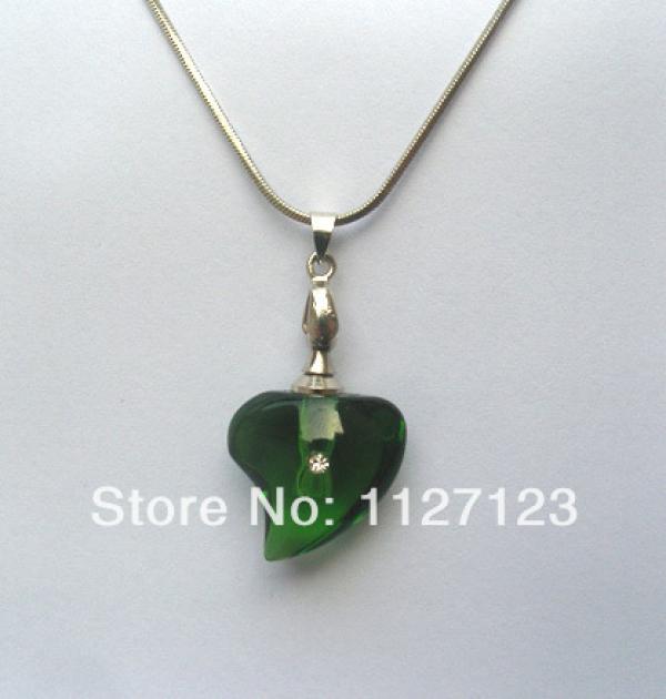 25pcs Green Peach Heart Rice Vial Pendants Glass Spray Perfume Bottle