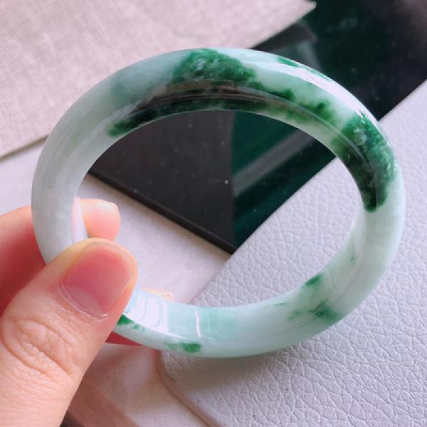 Zheru Jewelry Natural Light Green Two-Color Burmese Jadeite Bracelet 54mm-64mm
