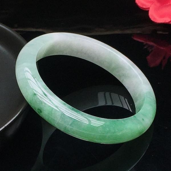 Zheru Natural Burmese Emerald Green Flower 54mm-64mm Bracelet
