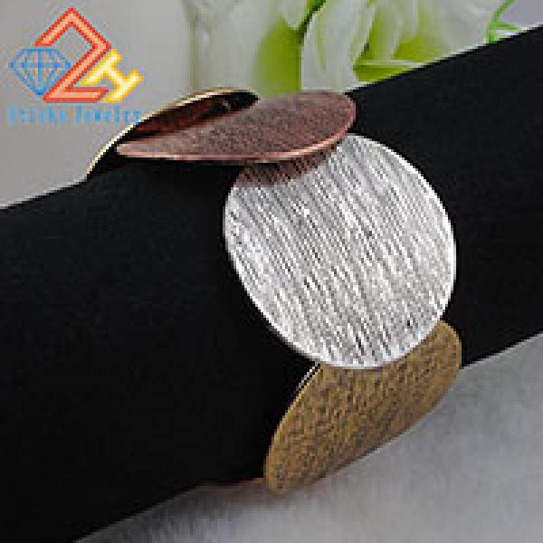Vintage Charm Bracelet Zinc Alloy Plating Round Mixing Stretch Bracelet