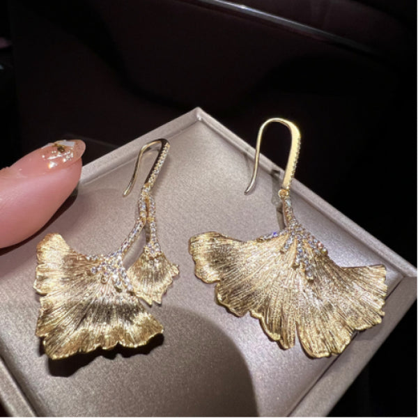 Asymmetric Ginkgo Leaf Earrings Metal Scalloped Leaf Earrings