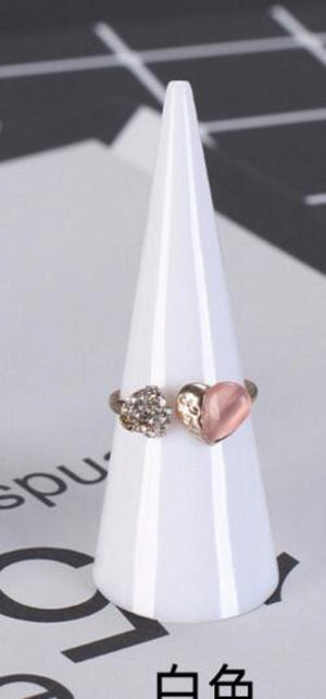 20pcs Plastic Finger Cone Fingertip Ring Stand Display Showcase Holder