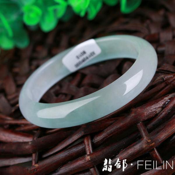Zheru Jewelry Natural Burmese Jadeite 54-62mm Light Green Bracelet