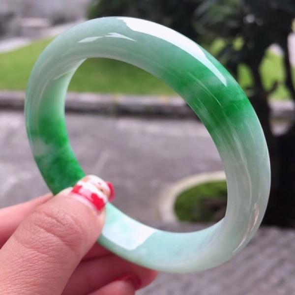 Zheru Jewelry Natural Myanmar Emerald Green 54-64mm Two-Color Bracelet