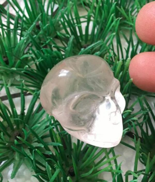 Natural Quartz Crystal Pyramid Gemstone Art Decoration