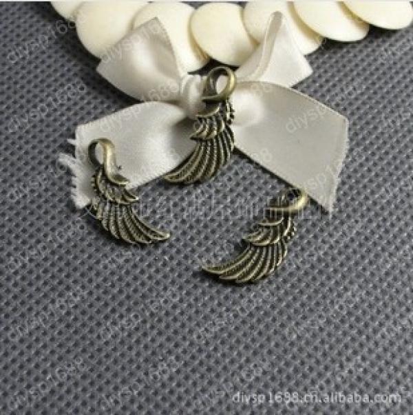 100pcs Antique Bronze Wing Shape Charms Pendants JJA1253