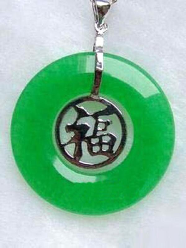 Emerald Green Jade Plated Fortune Round Pendant Chain Necklace