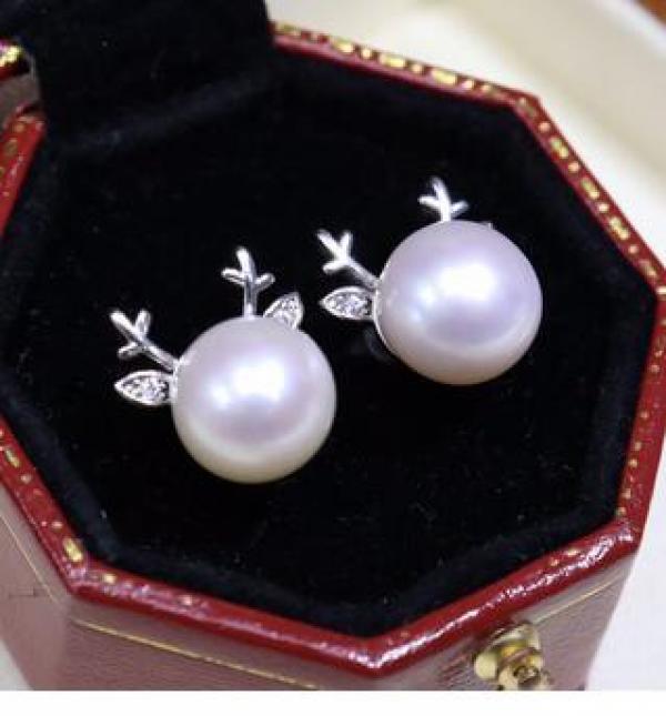 8-9mm Freshwater Pearl Earrings with Crystal Zircon