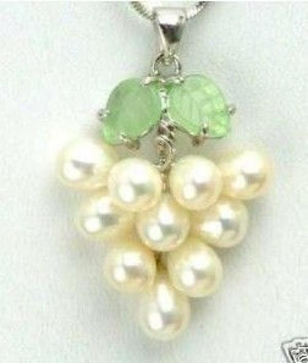 FRESHWATER PEARL Grapes Shape Pendant