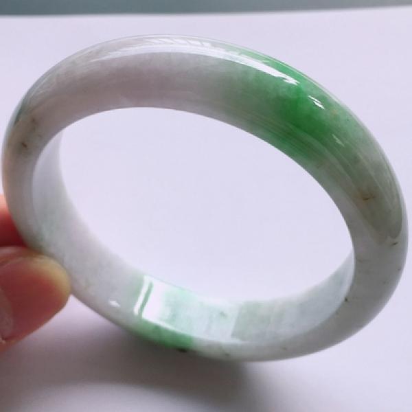 Zheru Jewelry Green Burmese Jade Bracelet 54-62mm