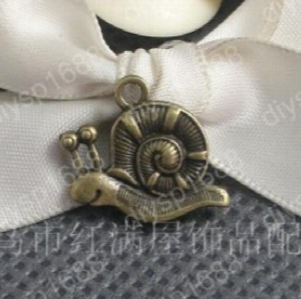 200pcs Alloy Snail Shape Charms Pendants Antique Bronze Plated Jewelry Findings