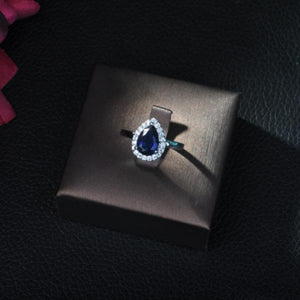 Green Crystal Engagement Party Ring with Zirconia Stones R-09