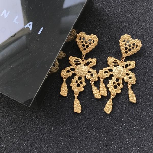 Vintage Heart Ear Clips Exaggerated Butterfly Tassel Gothic Jewelry