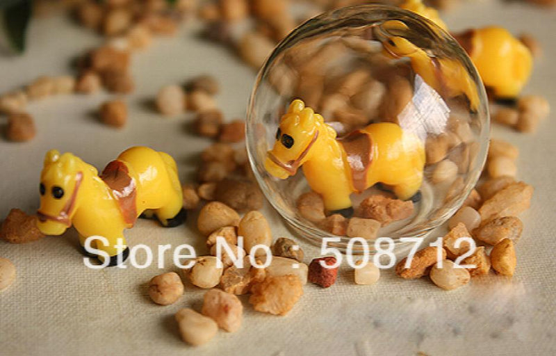 30pcs Resin 22x18mm Yellow Horse for Glass Vials Pendant