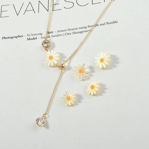 Small Daisy Sea Shell Straight Hole Flower DIY Material