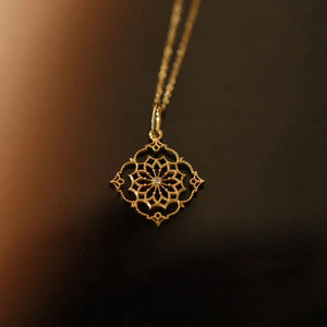 925 Sterling Silver Necklace with Zircon Pendant