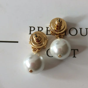 Luxury Pearl Earring for Women - Fashion Accessory