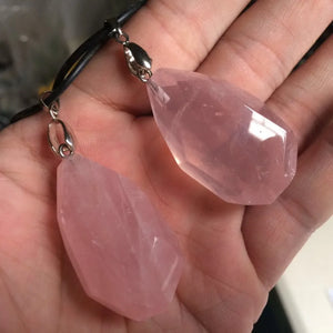 Rose Quartz Stone Beads Pendant Gemstone Necklace for Women