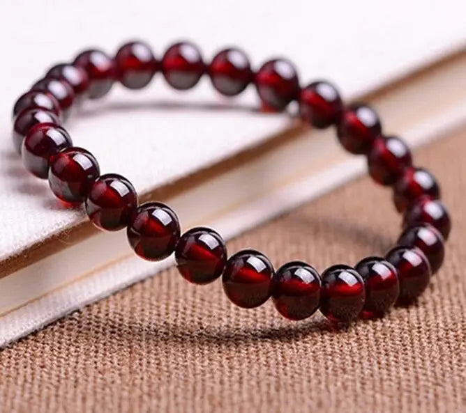 Bracelet en grenat naturel sculpt? ? la main