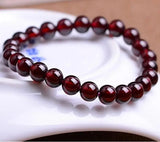 Bracelet en grenat naturel sculpt? ? la main