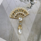 Vintage Fan-Shaped Faux Pearl Brooch Pin for Valentine