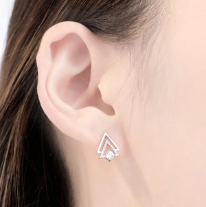 S925 Pure Ladies Triangle Stud Earrings European American Holiday