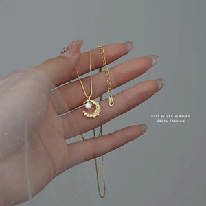 925 Silver Star Moonstone Necklace French Retro Court Niche Collarbone Chain