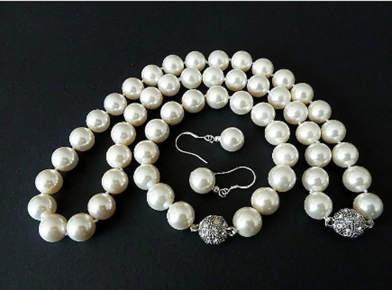 Shell Pearl Jewelry Set - Bracelet, Earrings, Necklace