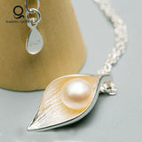 Leaf Shape Pearl Pendant Necklace