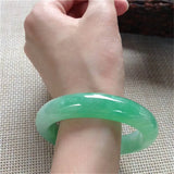 Zheru Jadeite 54-64mm Light Green Bracelet