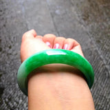 Zheru Jewelry Natural Myanmar Jade 54-64mm Green Two-Tone Bracelet